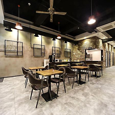 Masan Almond Hotel Changwon Eksteriør billede