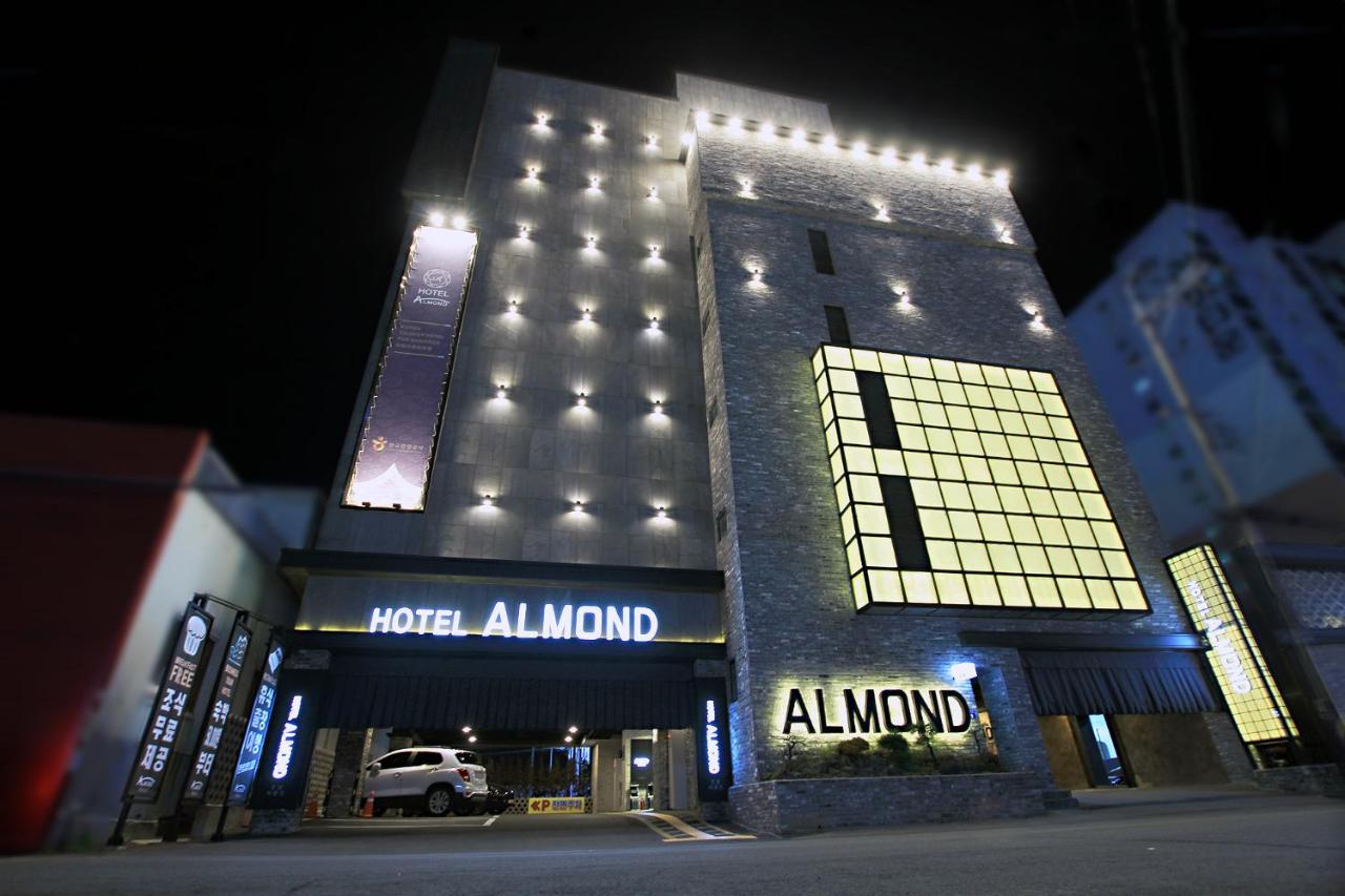 Masan Almond Hotel Changwon Eksteriør billede