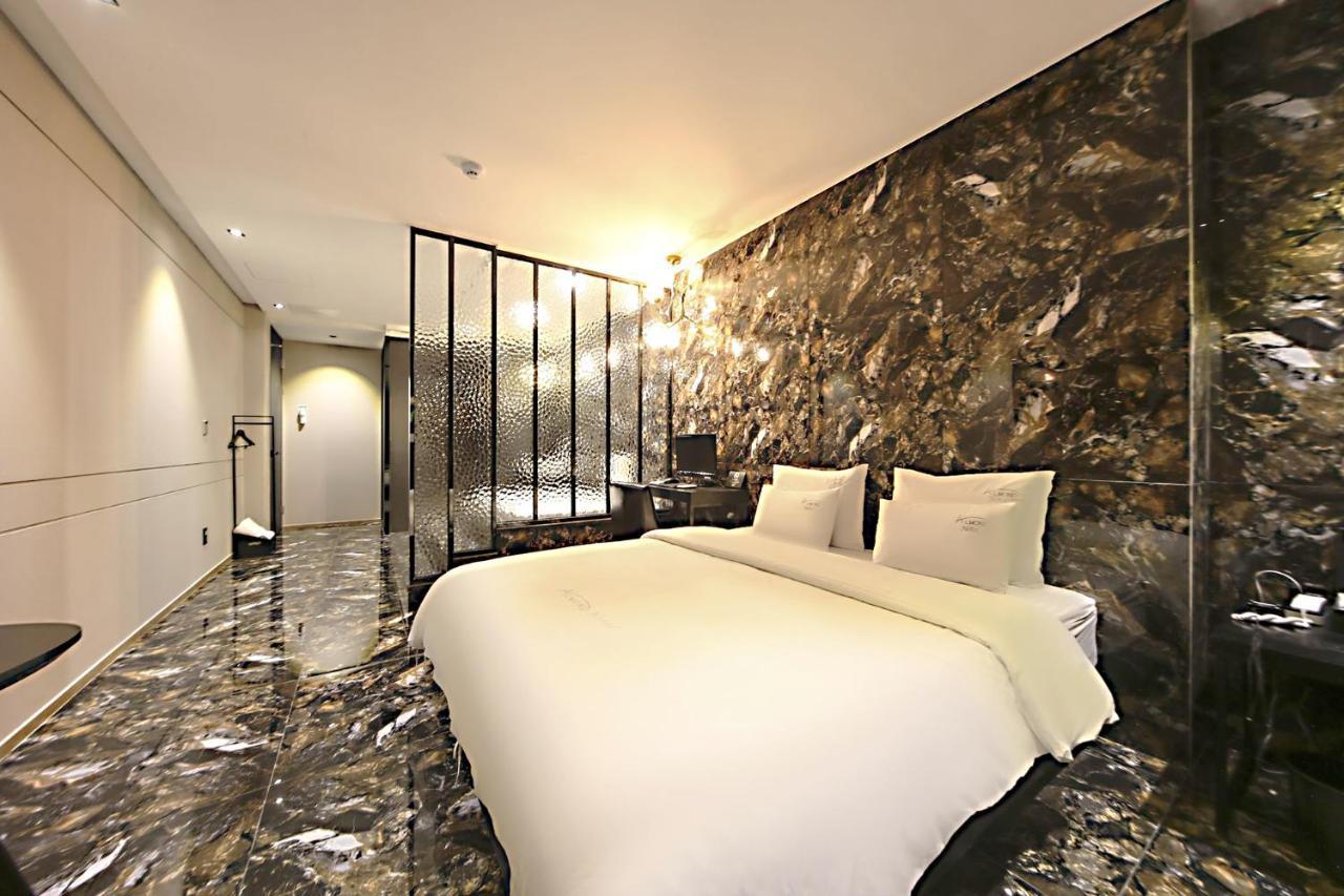 Masan Almond Hotel Changwon Eksteriør billede